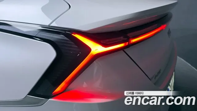 Kia K8 The New K8 2.5 Бензин 2WD — Фото автомобиля 23