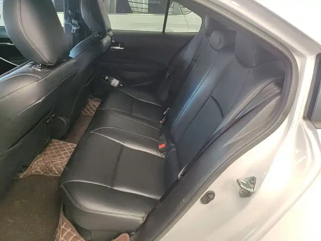 Toyota Corolla — Фото автомобиля 16