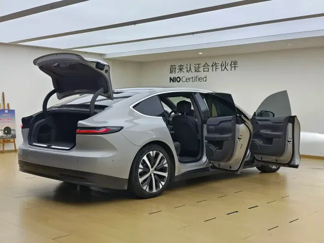 Nio ET7 — Фото автомобиля 10