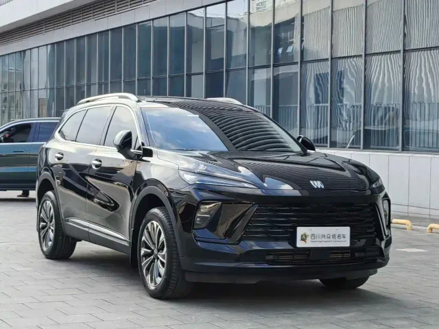 Buick Envision Plus — Фото автомобиля 3
