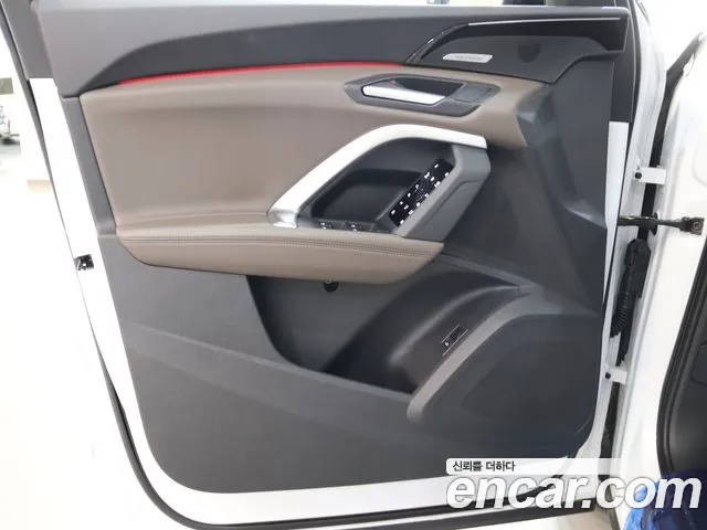 Audi Q5 45 TFSI quattro S Line — Фото автомобиля 13