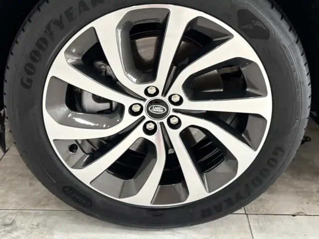Land Rover Discovery Sport — Фото автомобиля 30