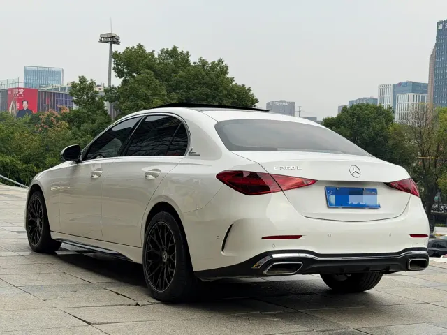 Mercedes-Benz C-Class — Фото автомобиля 4