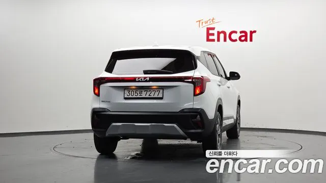 Kia Seltos Бензин 1.6 турбо 2WD — Фото автомобиля 4