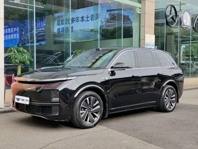 Фотография автомобиля — Li Auto L8