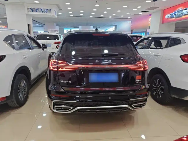 Hongqi HS5 — Фото автомобиля 9