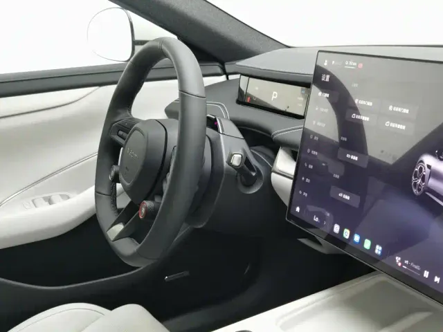 Xiaomi SU7 — Фото автомобиля 22