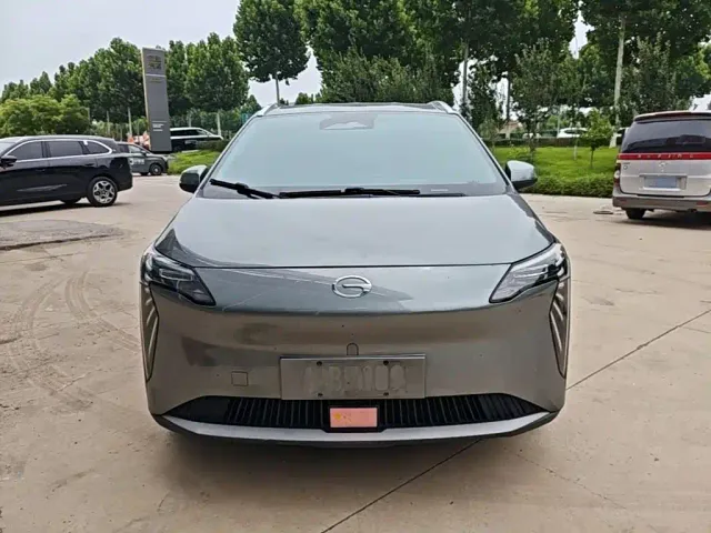 GAC Aion Y — Фото автомобиля 2