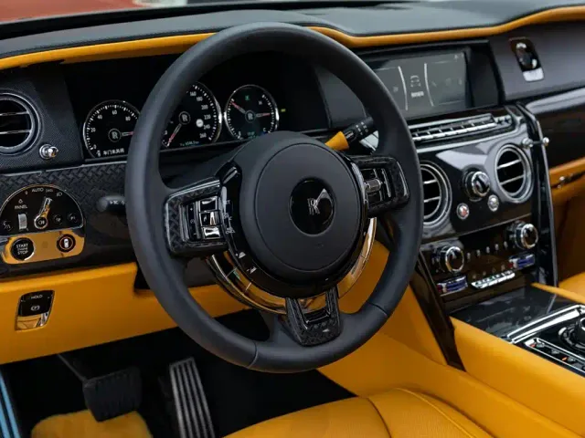 Rolls-Royce Cullinan — Фото автомобиля 11