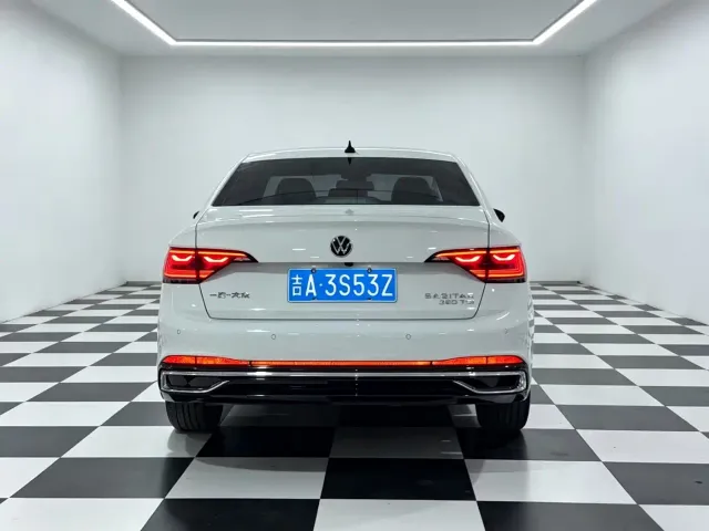 Volkswagen Sagitar — Фото автомобиля 5