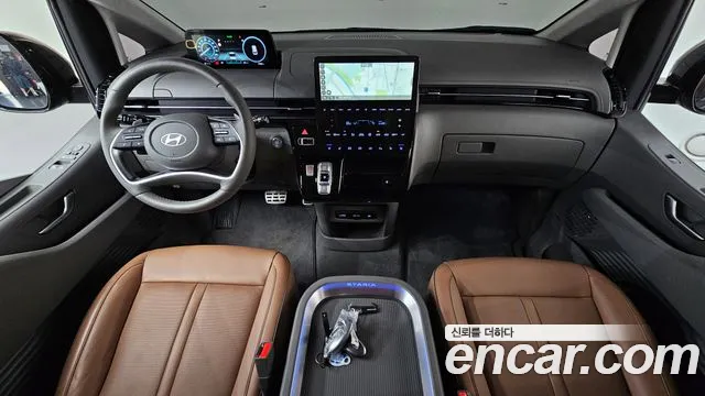 Hyundai Staria Staria 4WD Lounge 9 мест — Фото автомобиля 7