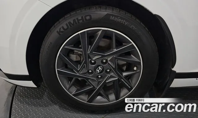 Hyundai Grandeur GN7 — Фото автомобиля 5