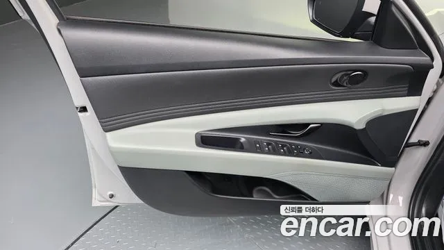 Hyundai Avante CN7 — Фото автомобиля 23