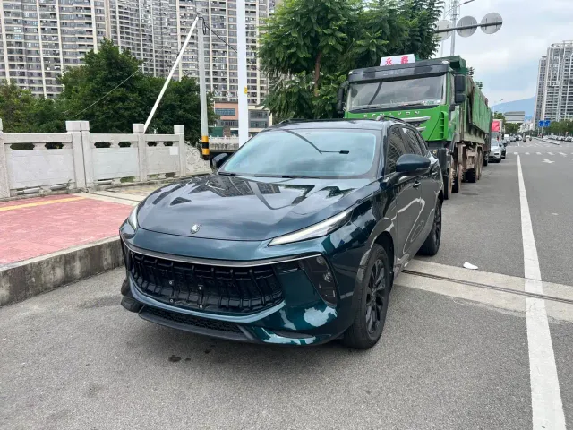 Фотография автомобиля — Forthing T5 Evo