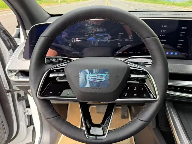 Cadillac XT5 — Фото автомобиля 8