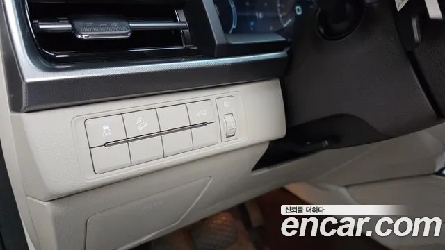 KG_Mobility_Ssangyong Rexton Rexton Arena Дизель 2.2 4WD — Фото автомобиля 13