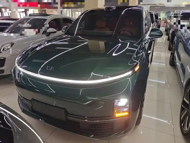 Li Auto L9 — Фото автомобиля 2