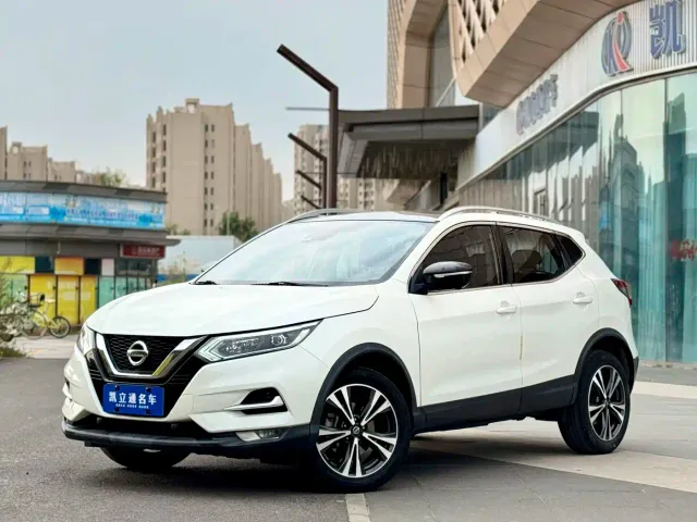 Фотография автомобиля — Nissan Qashqai