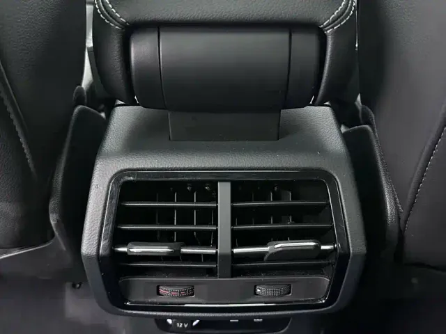 Audi Q3 — Фото автомобиля 12
