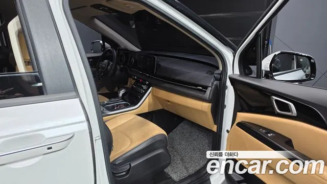 Kia Carnival 4th Gen — Фото автомобиля 11