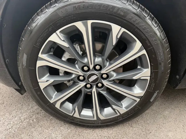 Cadillac XT5 — Фото автомобиля 14
