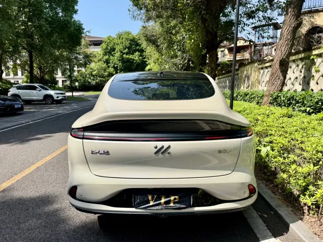 IM Motors LS6 — Фото автомобиля 6