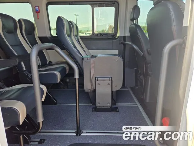 Hyundai Solati Solati 15 мест — Фото автомобиля 16