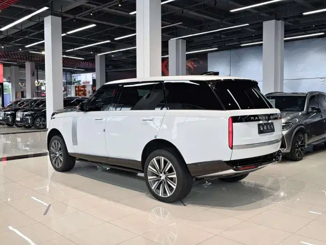 Land Rover Range Rover — Фото автомобиля 7