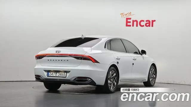 Hyundai Grandeur (New) Hybrid — Фото автомобиля 2