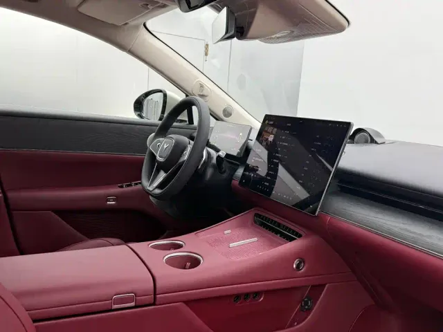 Voyah Auto VOYAH Zhuiguang L 2025 Mid-configuration Model — Фото автомобиля 18