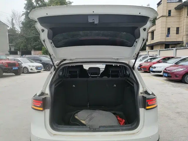 Volkswagen Tharu — Фото автомобиля 18