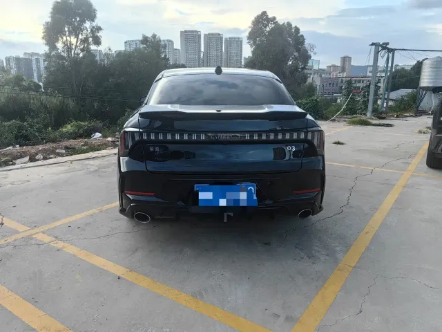 Lynk & Co 03 — Фото автомобиля 15