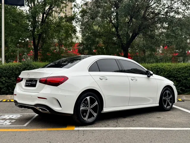 Mercedes-Benz Mercedes-Benz A-Class 2025 Facelift A 200 L Fashion Edition — Фото автомобиля 7