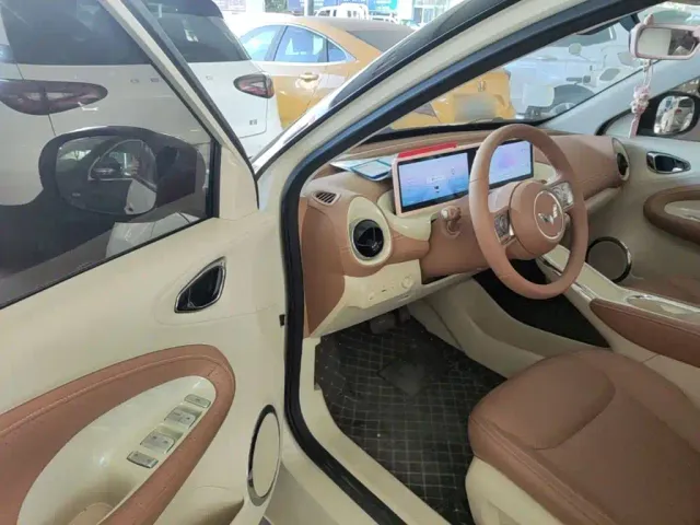 Wuling Bingo — Фото автомобиля 15