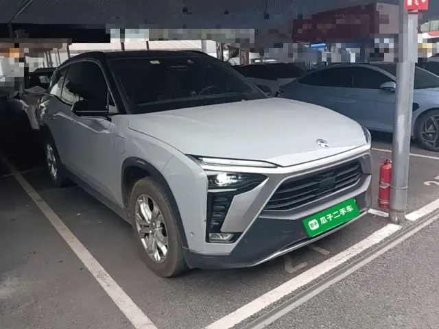 Nio ES8 — Фото автомобиля 3
