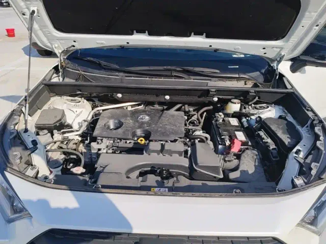 Toyota RAV4 — Фото автомобиля 19