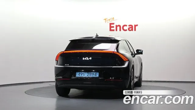 Kia EV6 — Фото автомобиля 4