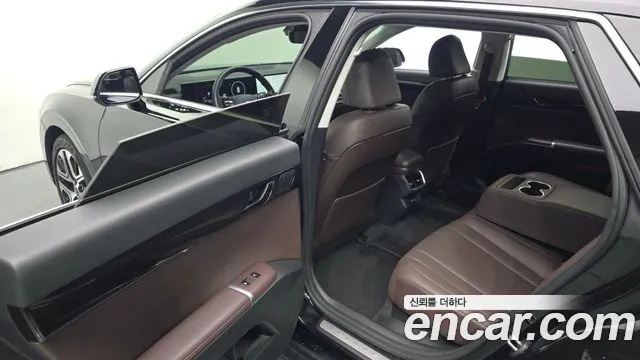 Hyundai Grandeur Grandeur (GN7) 2.5 Бензин 2WD — Фото автомобиля 11