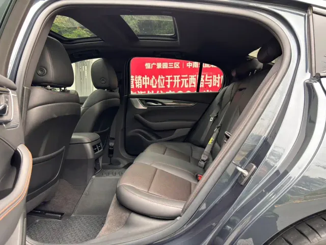 Cadillac CT5 — Фото автомобиля 6