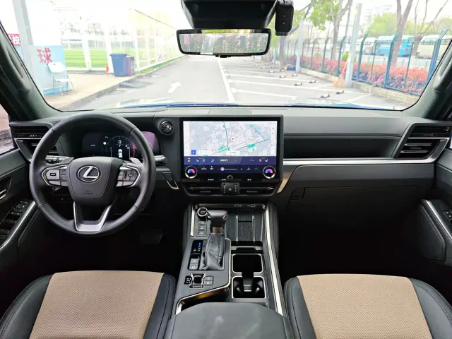 Lexus GX — Фото автомобиля 17