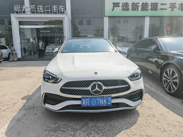 Mercedes-Benz C-Class — Фото автомобиля 2