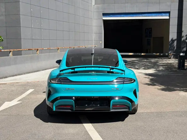 Xiaomi SU7 — Фото автомобиля 6