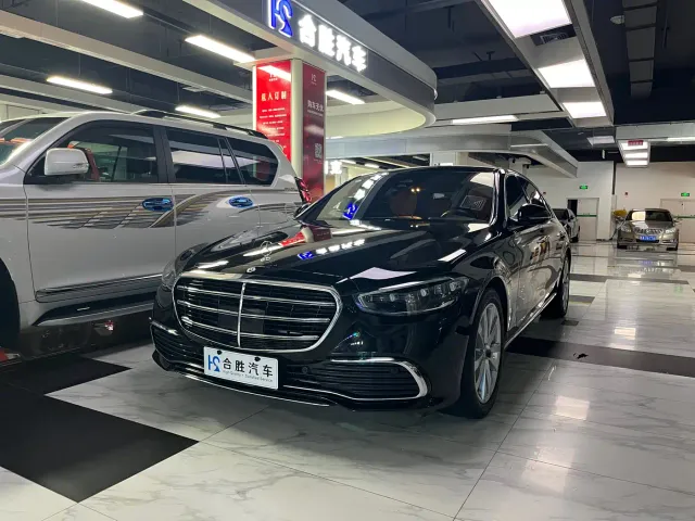 Mercedes-Benz S-Class — Фото автомобиля 4