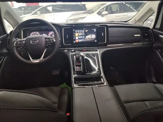 GAC Trumpchi M8 — Фото автомобиля 9
