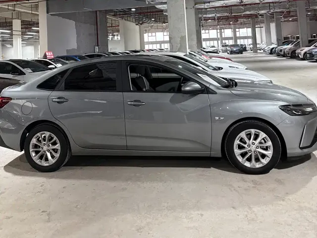 Chevrolet Monza — Фото автомобиля 3