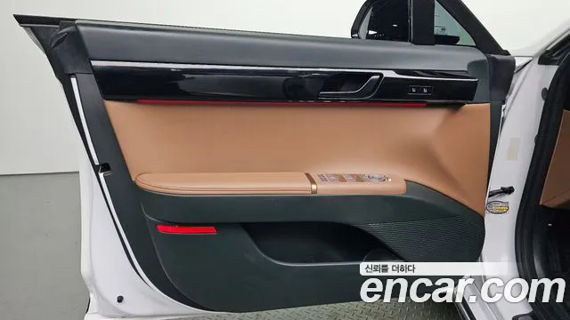 Hyundai Grandeur GN7 — Фото автомобиля 13