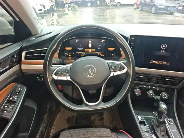 Volkswagen Bora — Фото автомобиля 10