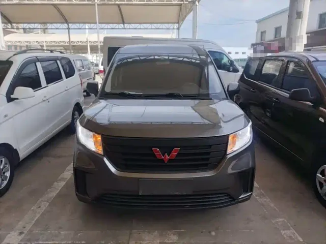 Wuling Zhengcheng — Фото автомобиля 2