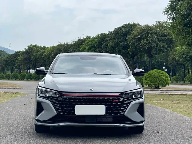 Dongfeng Yixuan MAX — Фото автомобиля 2