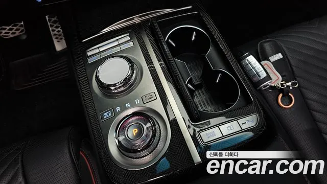 Genesis G80 Бензин 3.5 турбо AWD — Фото автомобиля 2
